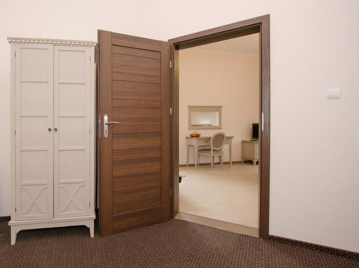 Kaiserhof Krynica Morska Aparthotel Esterno foto